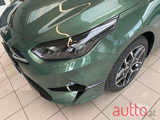 2023' Kia Ceed photo #1