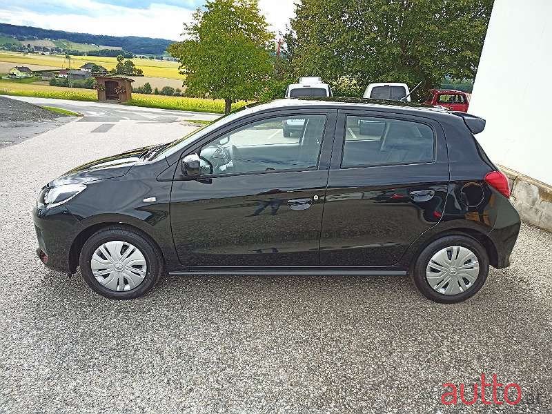 2021' Mitsubishi Space Star photo #2