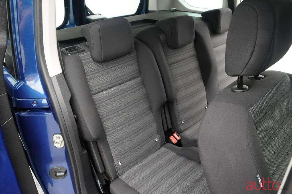 2019' Opel Combo photo #4