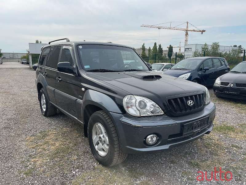 2003' Hyundai Terracan photo #3