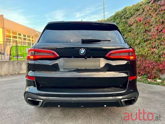 2019' BMW X5 photo #5