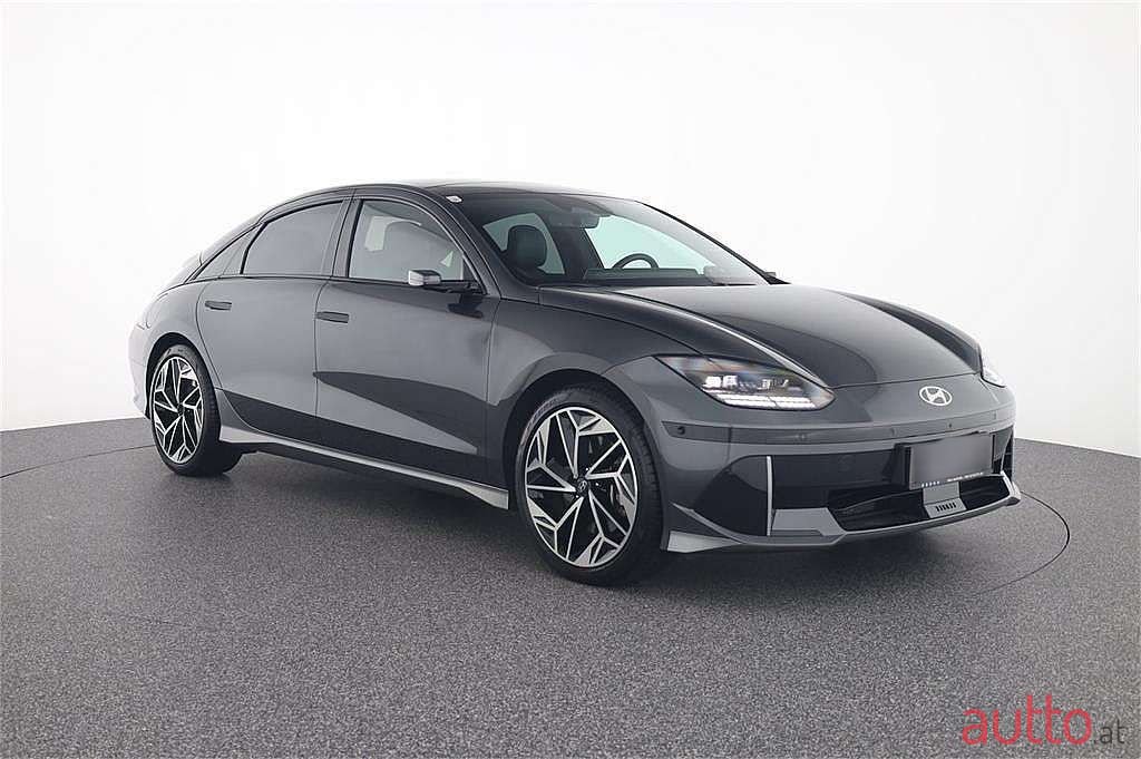 2023' Hyundai Ioniq 6 photo #1