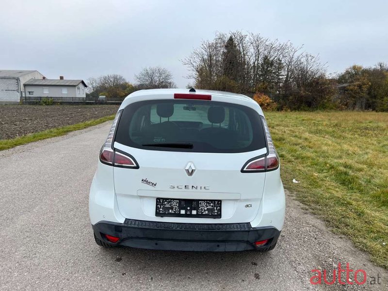 2012' Renault Scenic photo #6