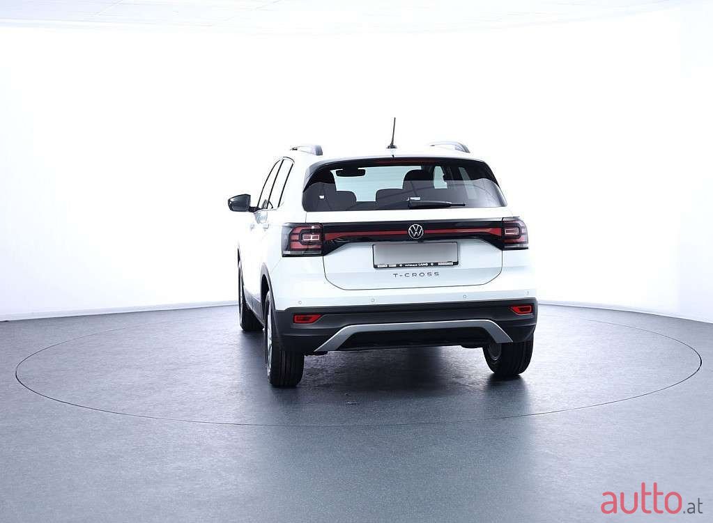 2023' Volkswagen T-Cross photo #4