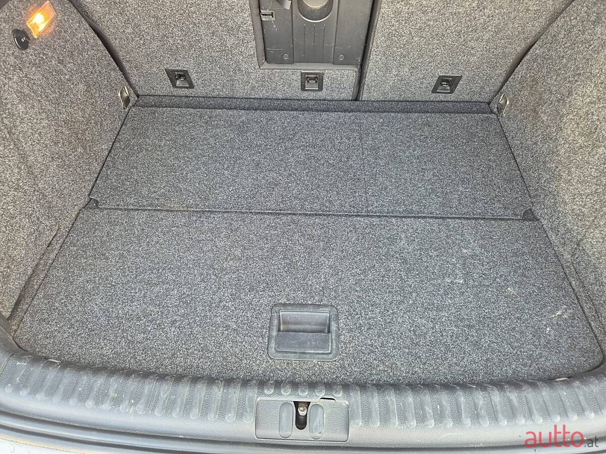 2014' Volkswagen Tiguan photo #3