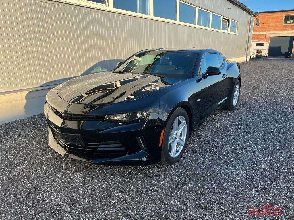 2016' Chevrolet Camaro photo #2