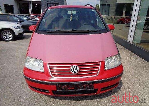 2004' Volkswagen Sharan photo #5