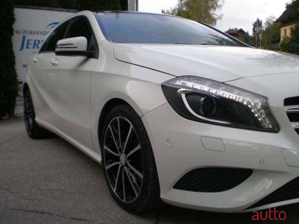 2015' Mercedes-Benz A-Klasse photo #1