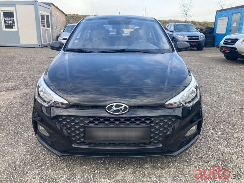 2019' Hyundai i20 photo #1