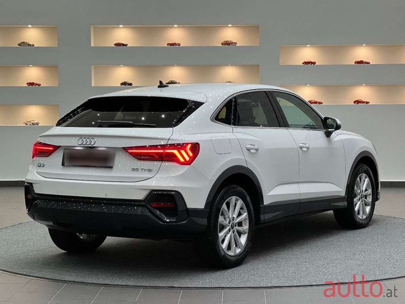 2023' Audi Q3 photo #5