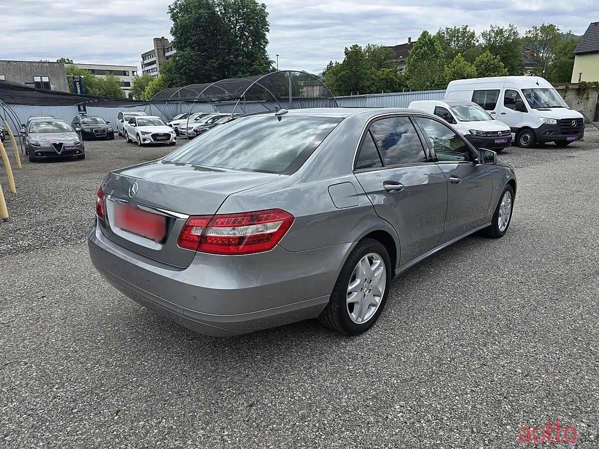 2010' Mercedes-Benz E-Klasse photo #4