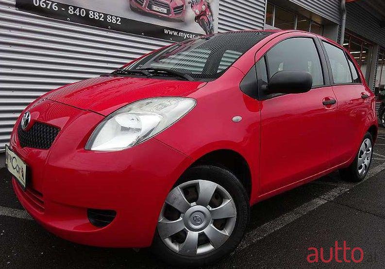 2008' Toyota Yaris photo #1