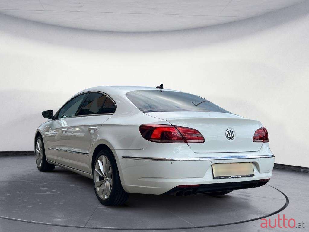 2015' Volkswagen photo #5