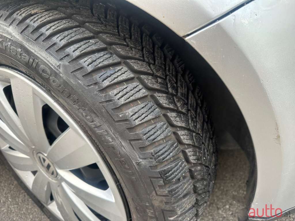 2006' Volkswagen Golf photo #4