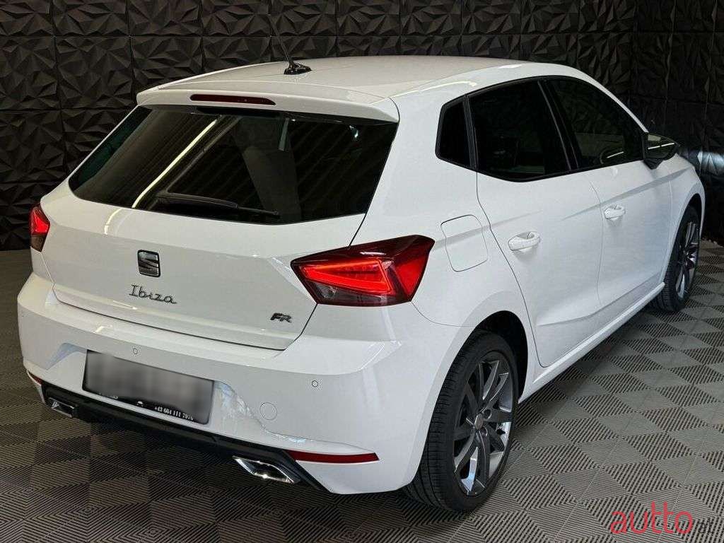 2022' SEAT Ibiza photo #3