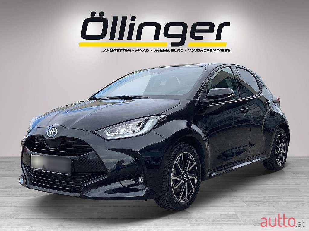 2022' Toyota Yaris photo #1