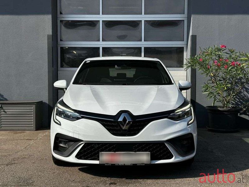 2020' Renault Clio photo #2