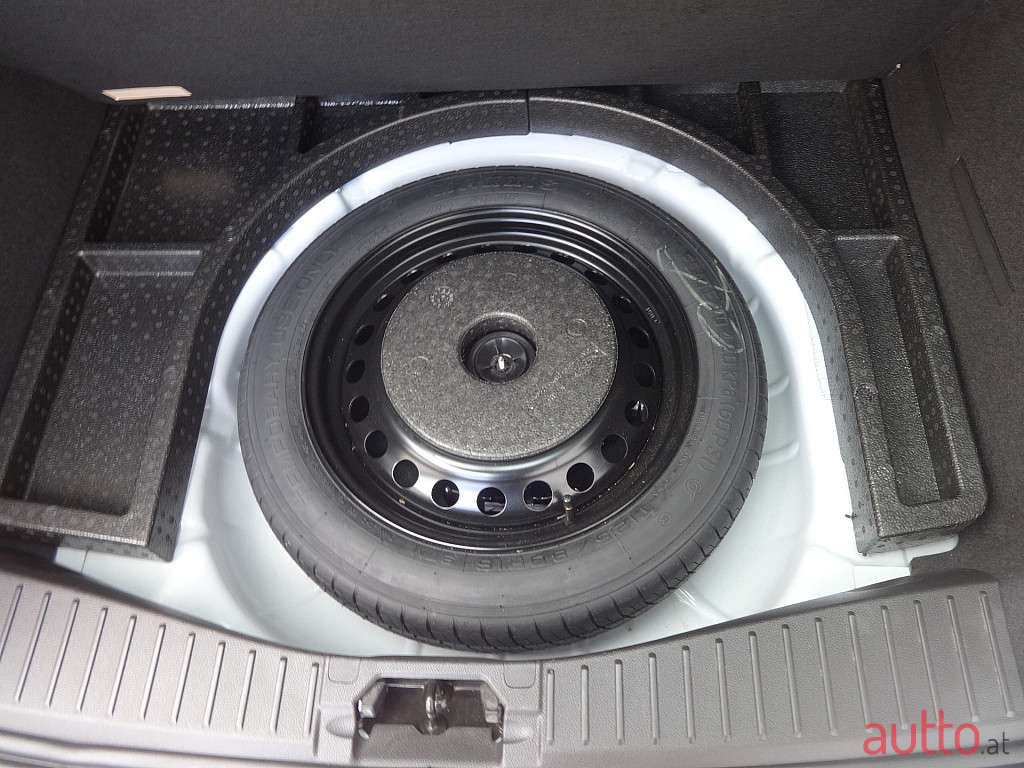 2018' Ford C-MAX photo #5