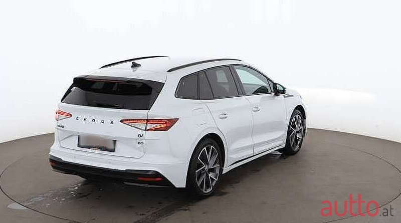 2021' Skoda Enyaq photo #3