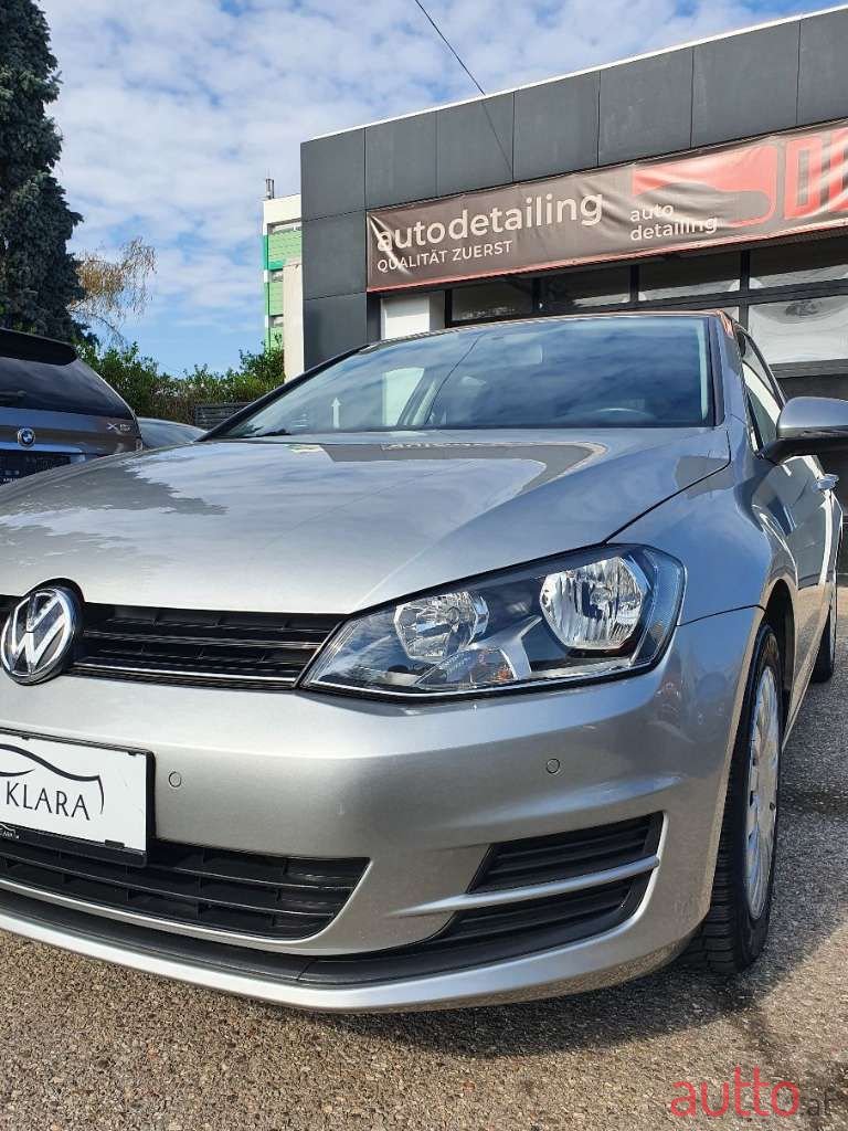 2014' Volkswagen Golf photo #6