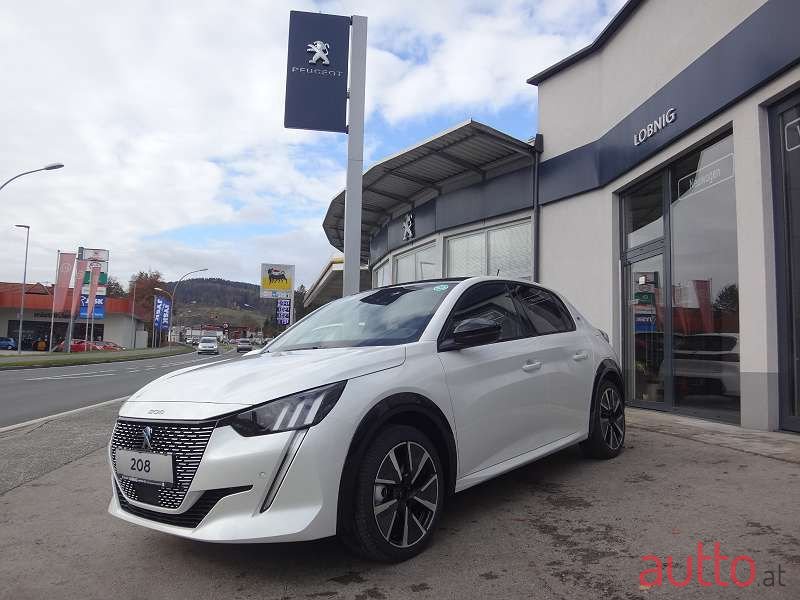 2021' Peugeot 208 photo #1