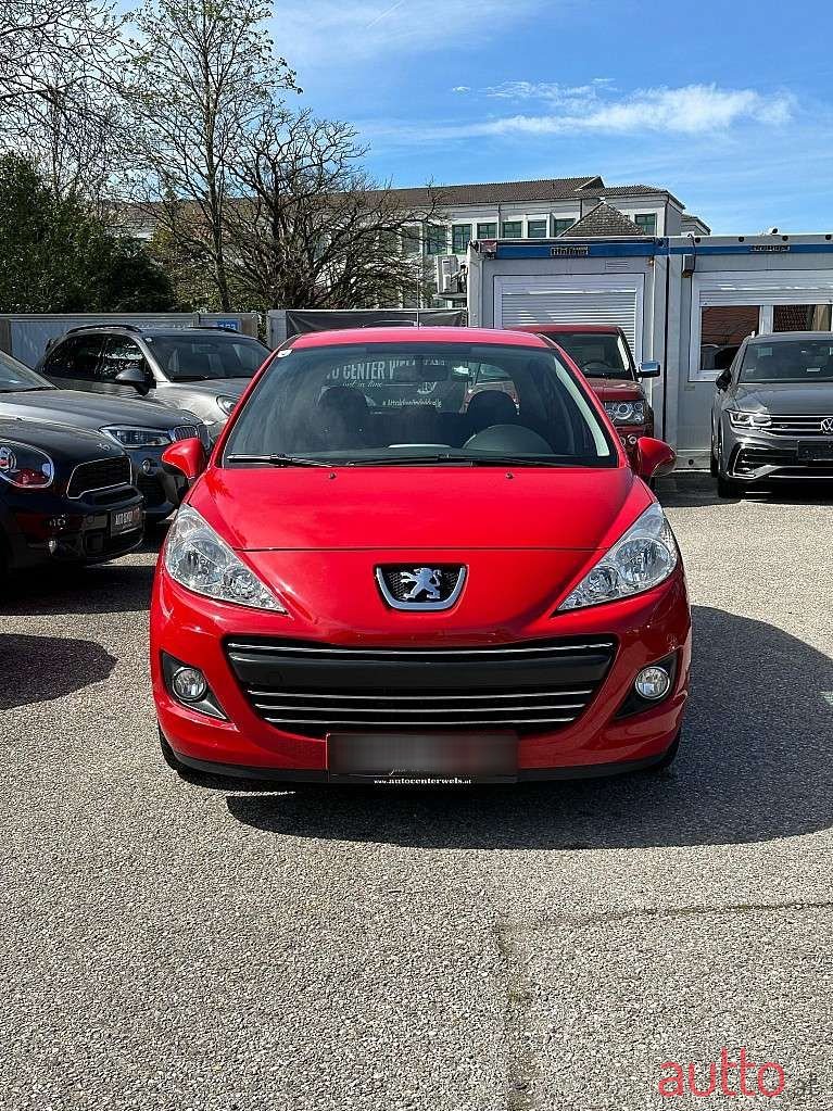 2009' Peugeot 207 photo #2