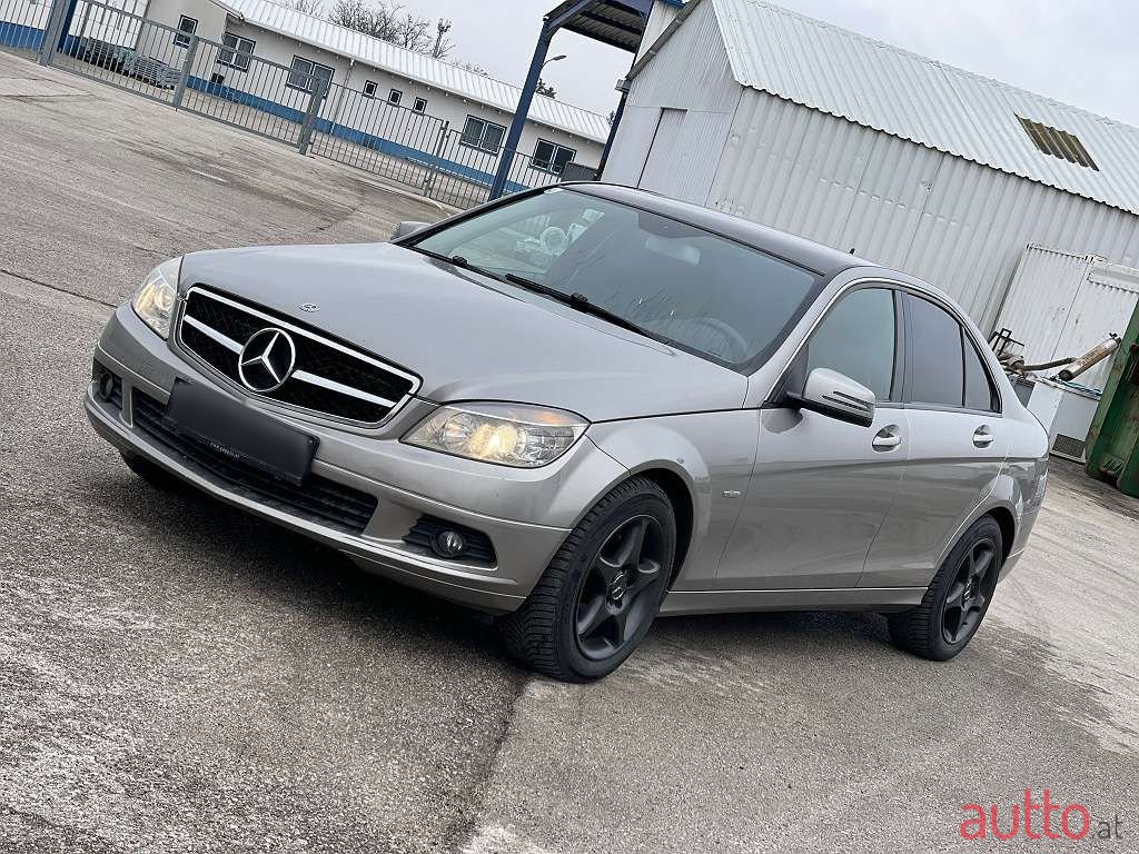 2008' Mercedes-Benz C-Klasse photo #3