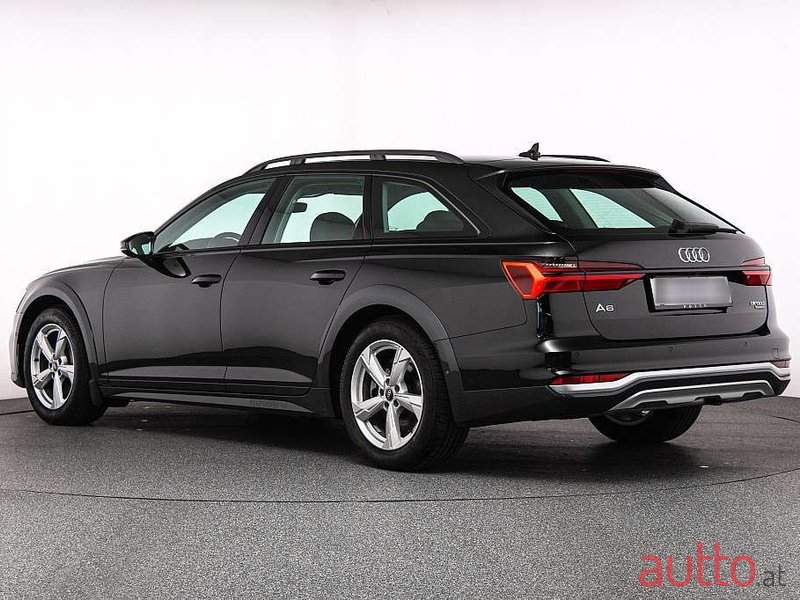 2022' Audi A6 Allroad photo #4