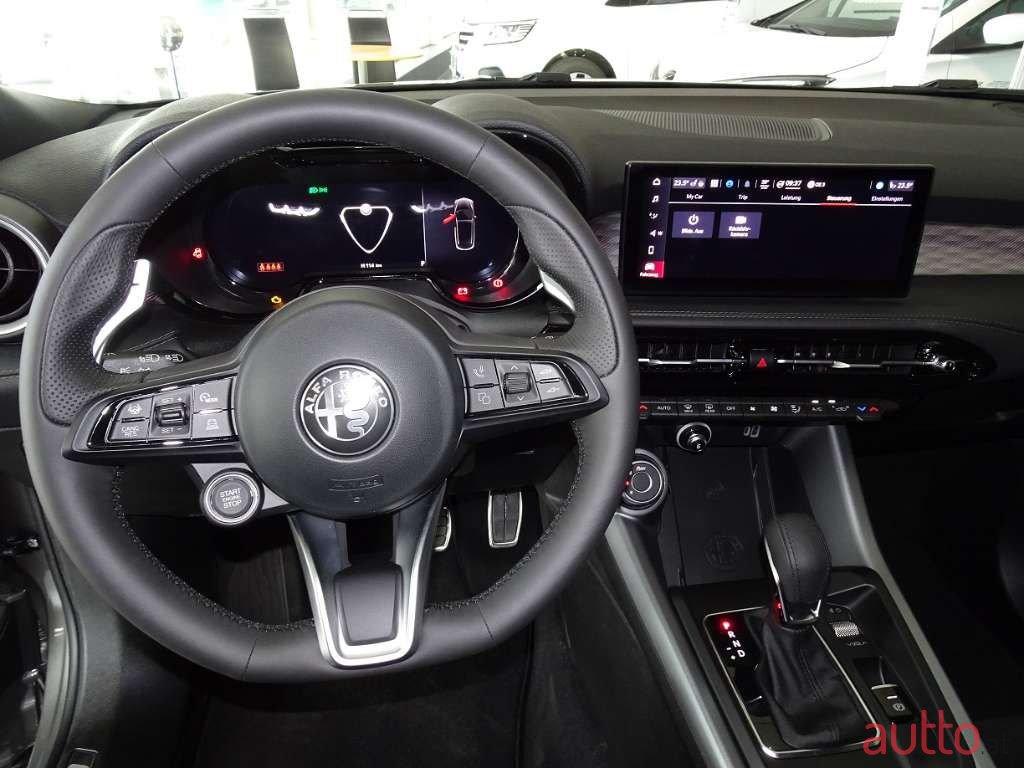 2022' Alfa Romeo Tonale photo #6