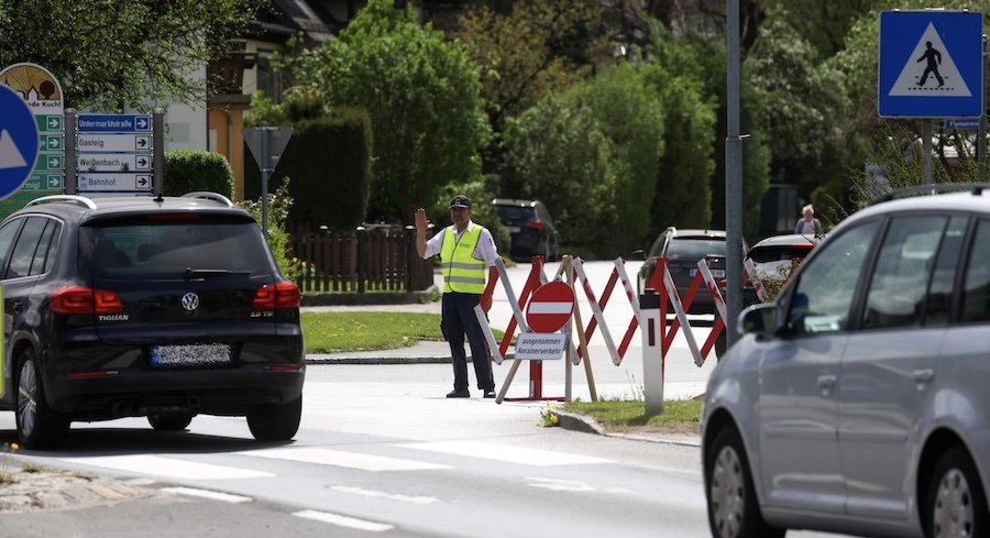 Abfahrtssperren auf A10