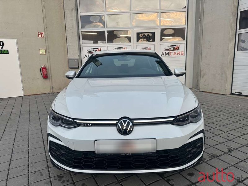 2022' Volkswagen Golf photo #4