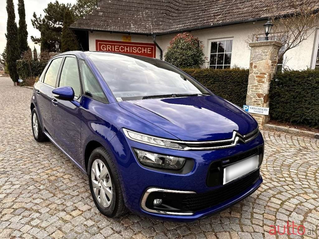 2017' Citroen C4 Picasso photo #5
