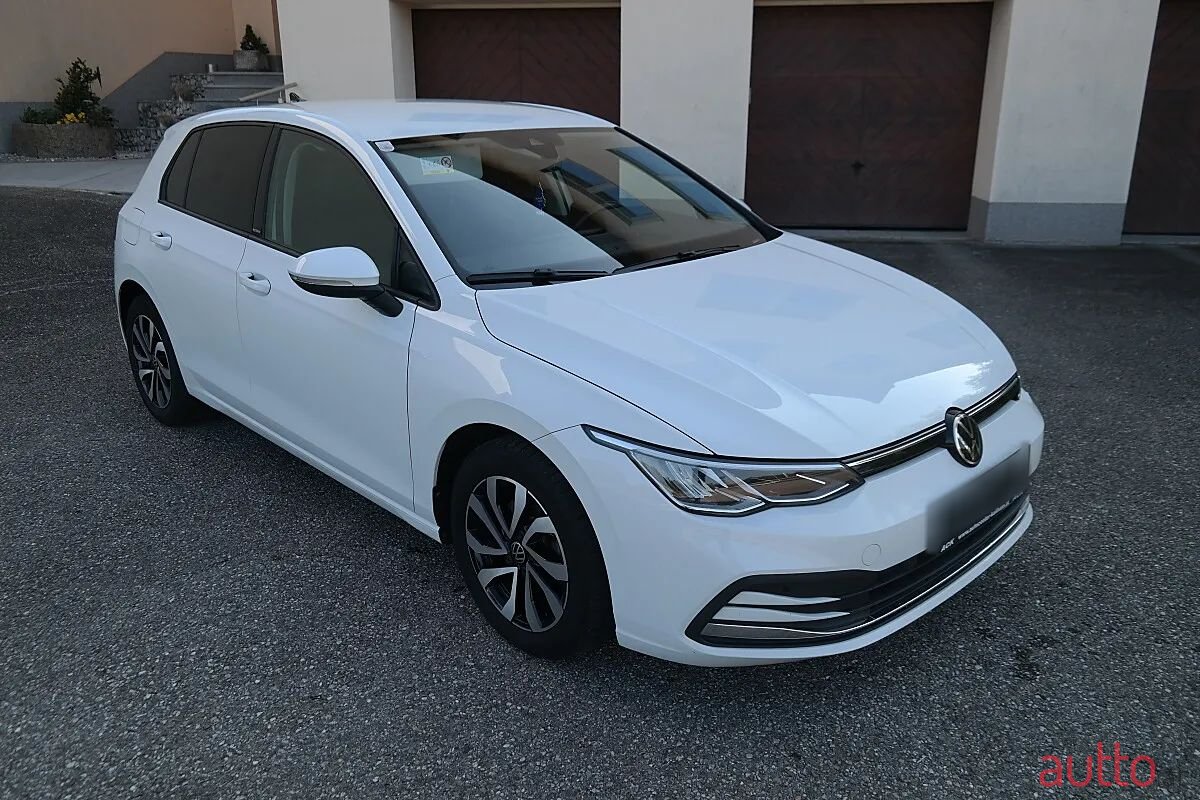 2022' Volkswagen Golf photo #3