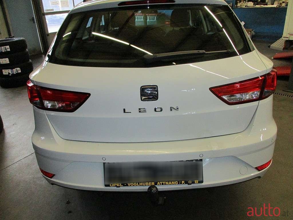 2019' SEAT Leon photo #3
