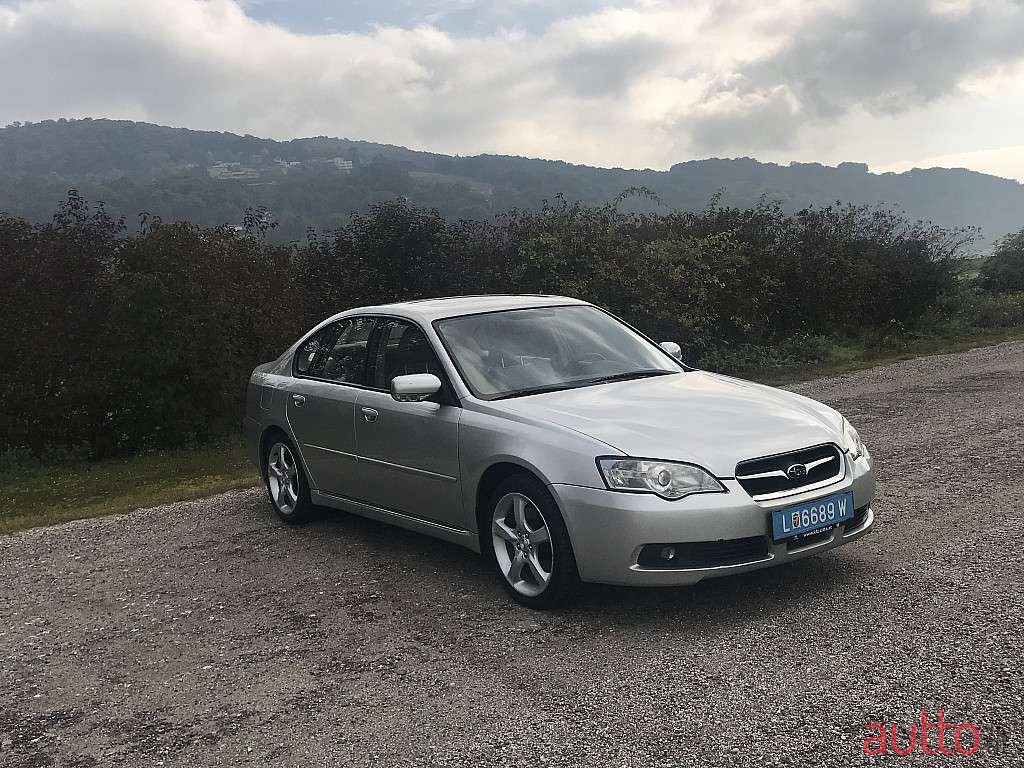 2005' Subaru Legacy photo #2