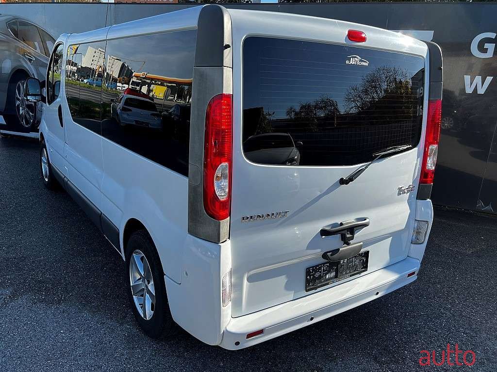 2010' Renault Trafic photo #4