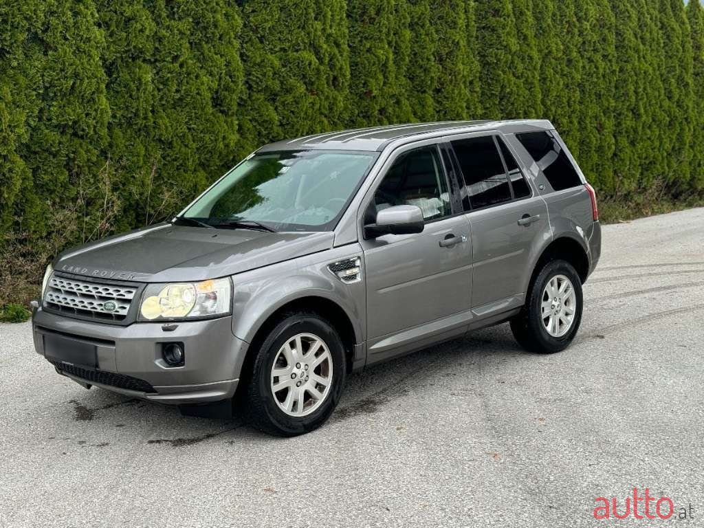 2011' Land Rover Freelander photo #1