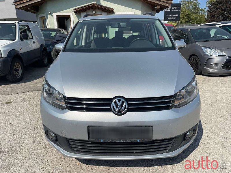 2014' Volkswagen Touran photo #1