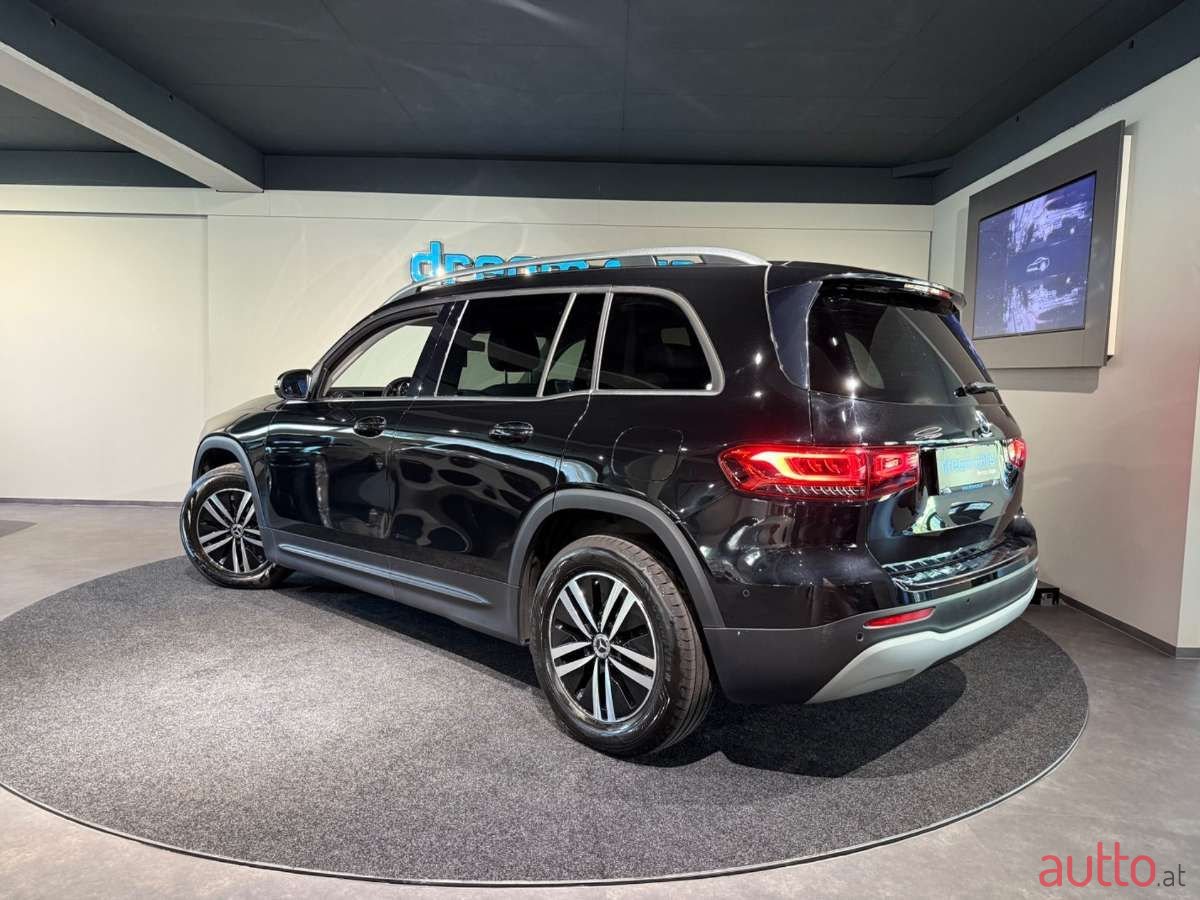 2021' Mercedes-Benz GLB photo #3