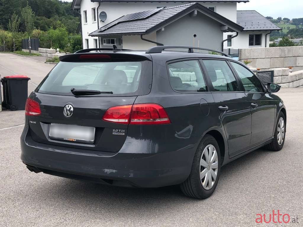 2014' Volkswagen Passat photo #2