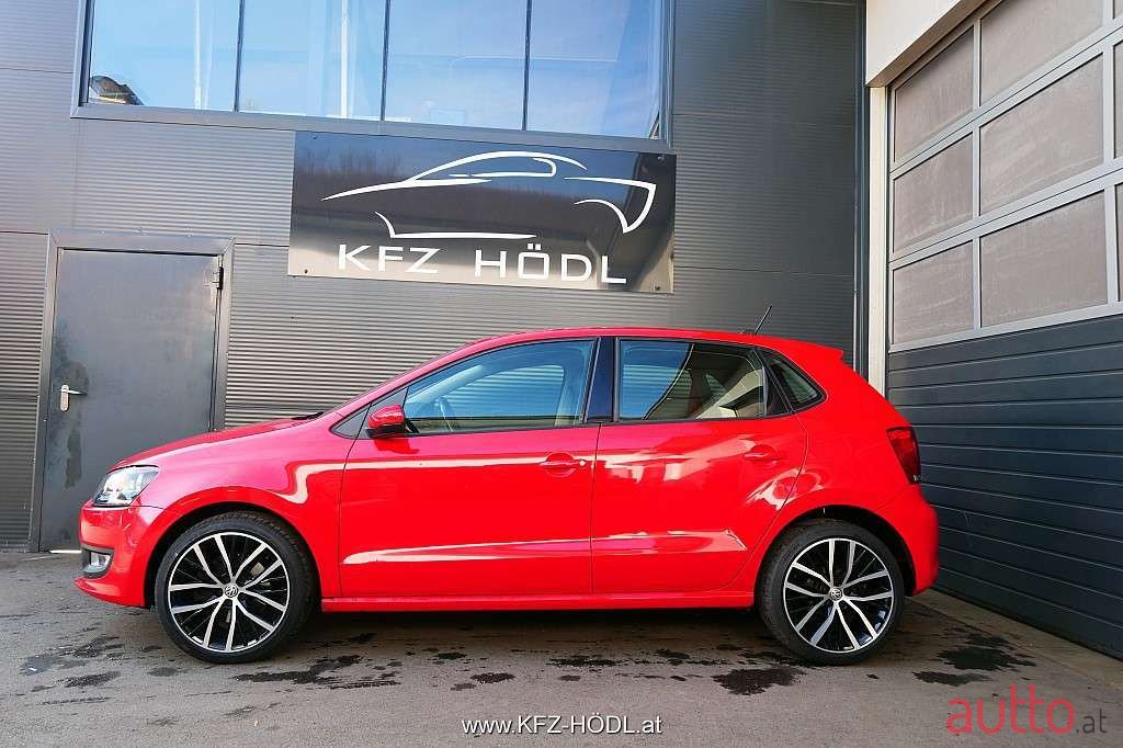 2009' Volkswagen Polo photo #5