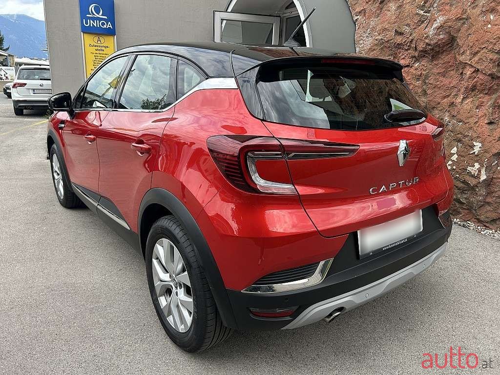 2020' Renault Captur photo #4