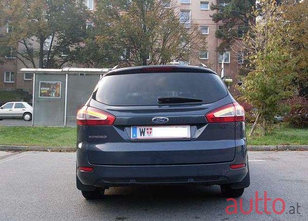 2012' Ford Mondeo photo #2