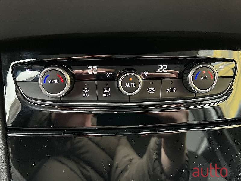 2020' Opel Grandland X photo #5