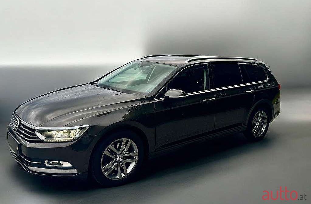 2017' Volkswagen Passat photo #6