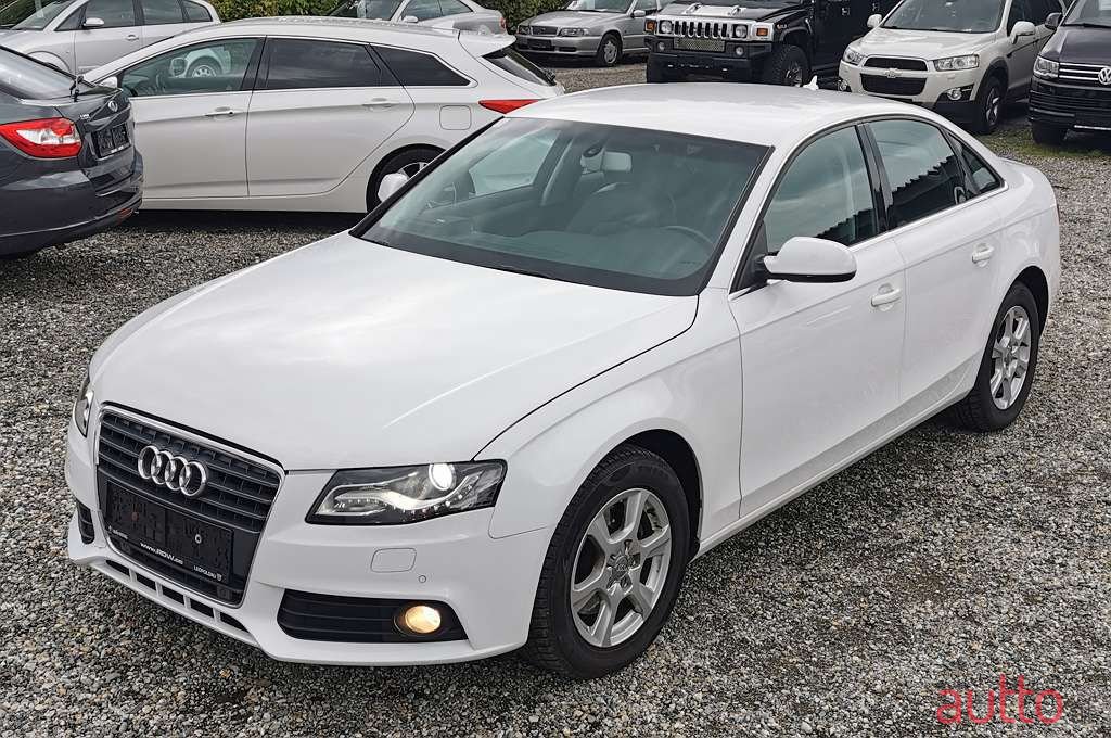 2010' Audi A4 photo #3