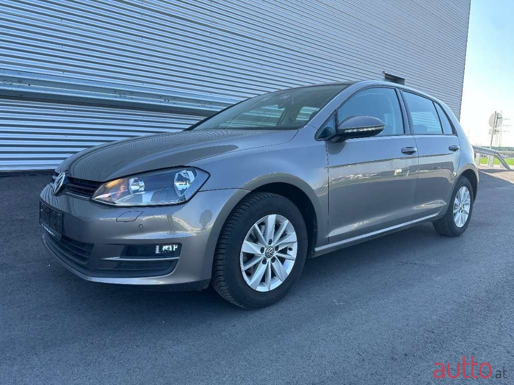 2016' Volkswagen Golf photo #3