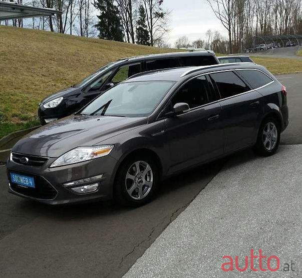 2013' Ford Mondeo photo #1