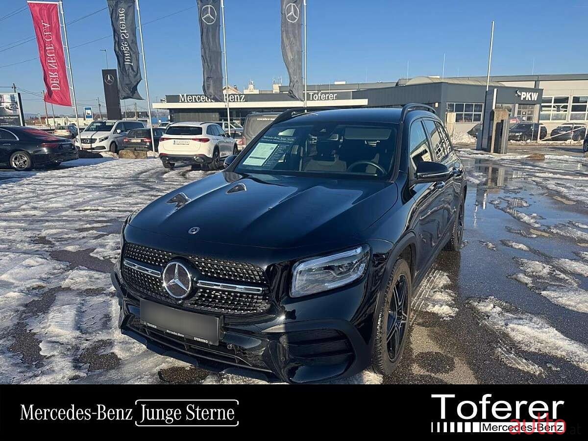 2024' Mercedes-Benz GLB photo #1