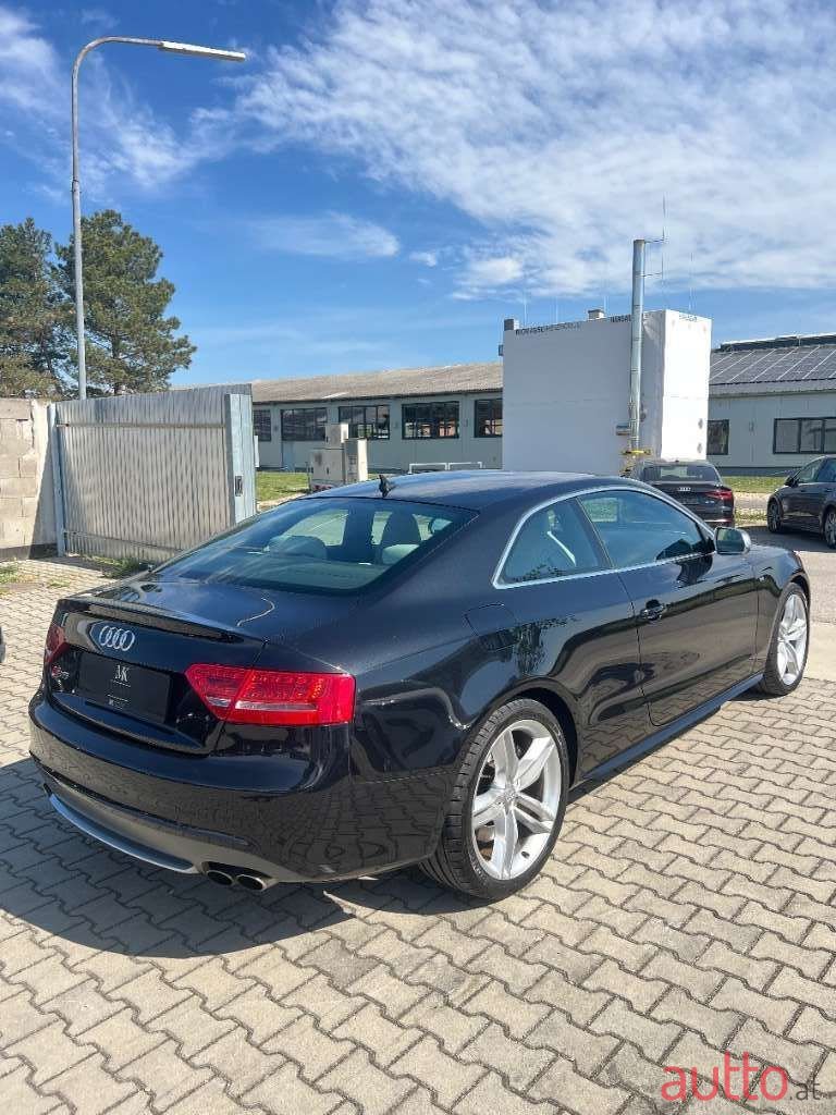 2010' Audi A5 photo #4